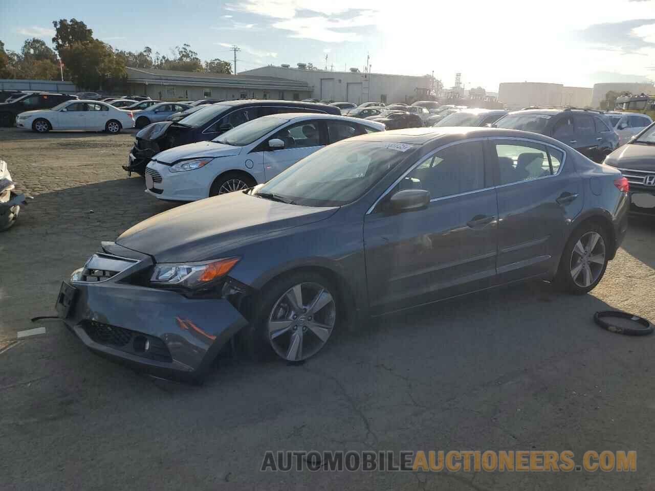 19VDE1F77DE009667 ACURA ILX 2013