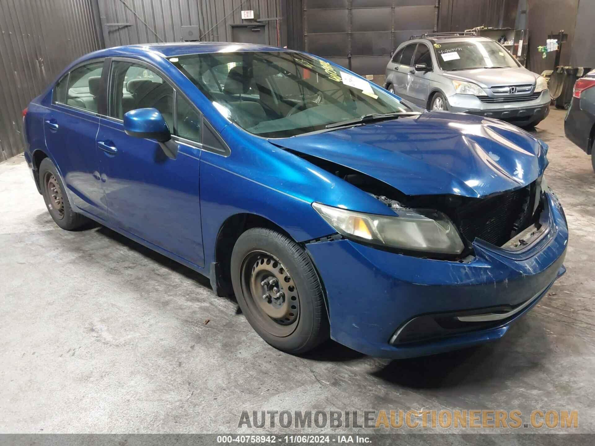 19XFB2F57DE034808 HONDA CIVIC 2013