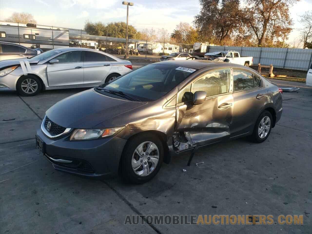 19XFB2F57DE250447 HONDA CIVIC 2013