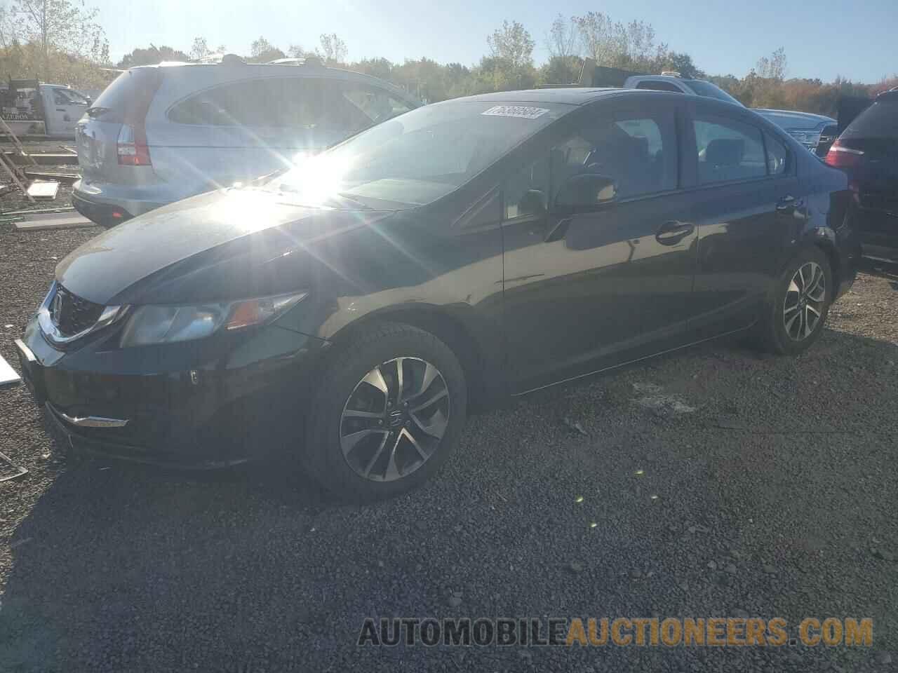 19XFB2F82DE028957 HONDA CIVIC 2013