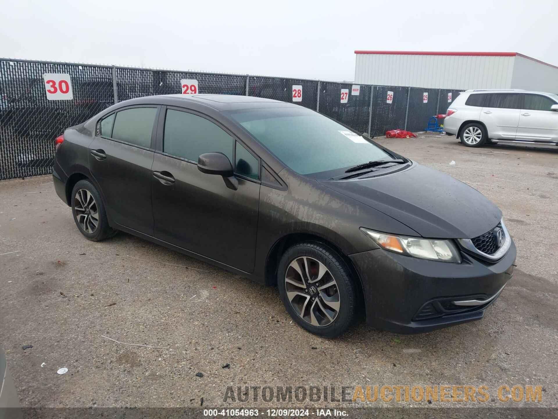 19XFB2F84DE075147 HONDA CIVIC 2013