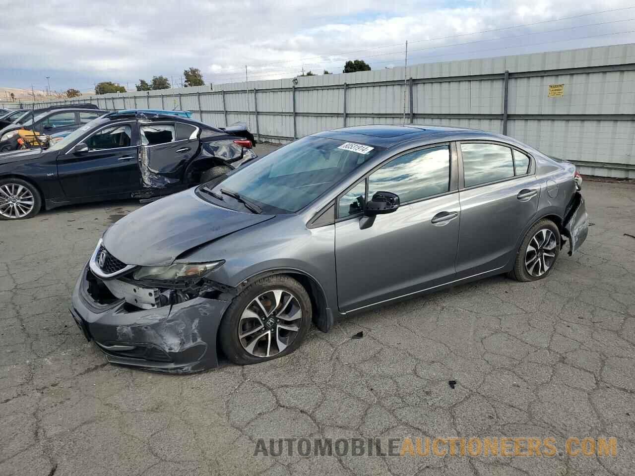 19XFB2F84DE202379 HONDA CIVIC 2013