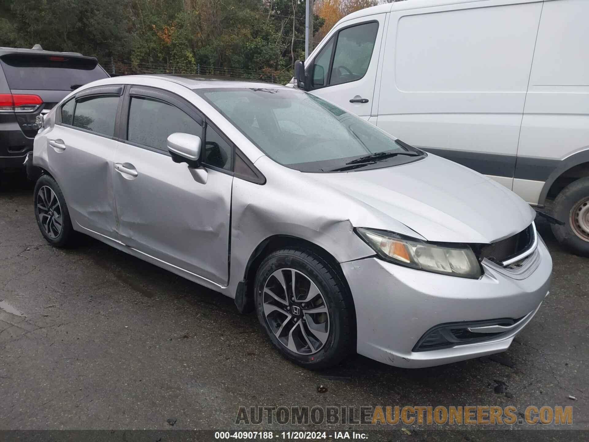 19XFB2F87FE028925 HONDA CIVIC 2015