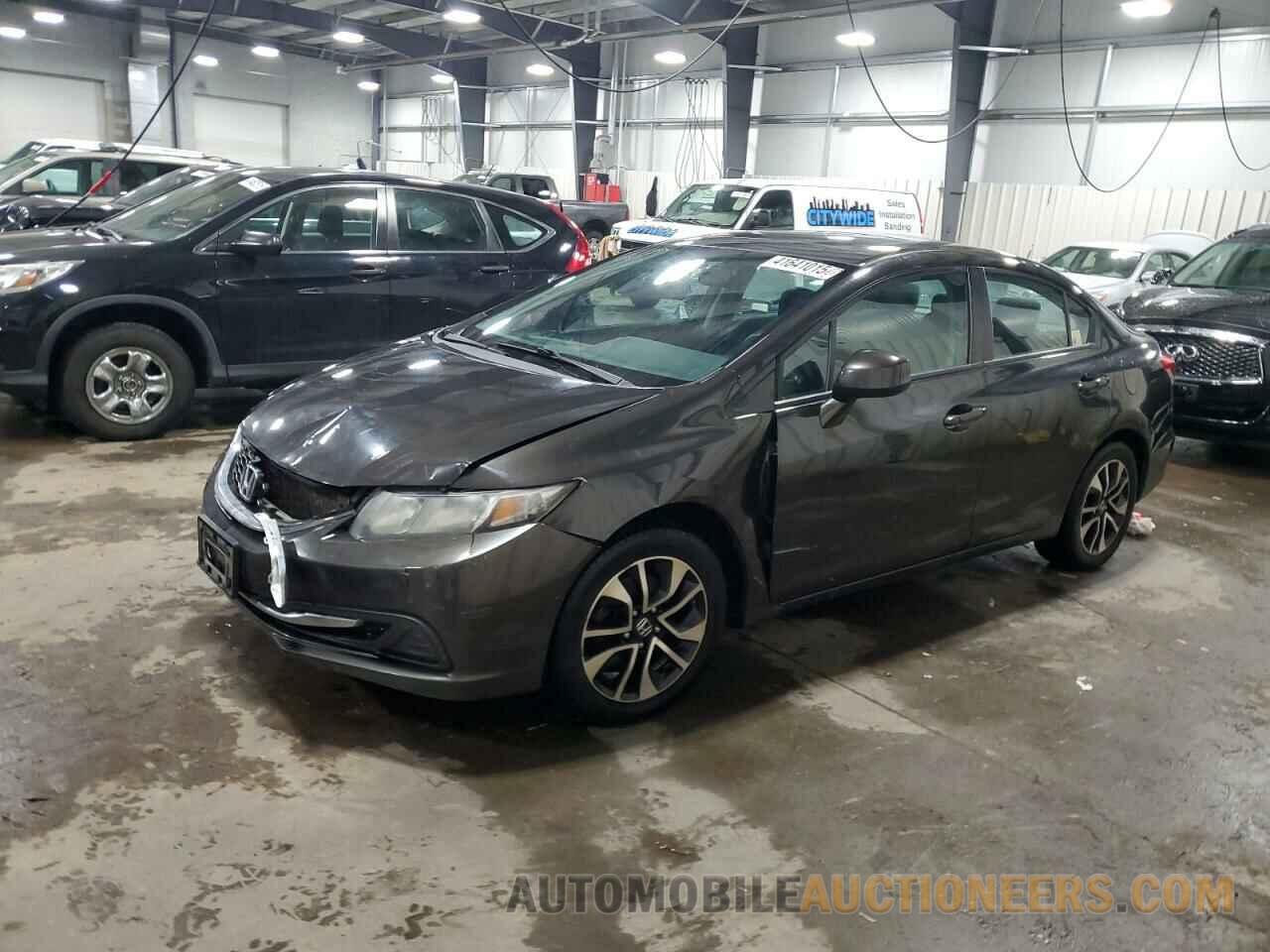 19XFB2F89DE063625 HONDA CIVIC 2013