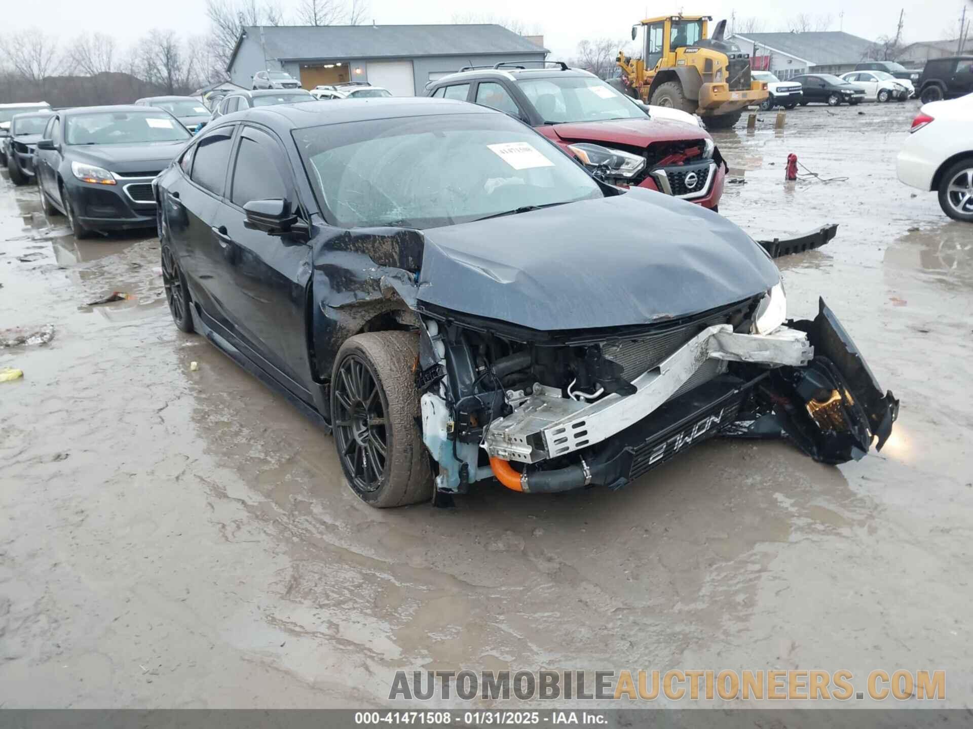 19XFC1E3XJE003880 HONDA CIVIC 2018