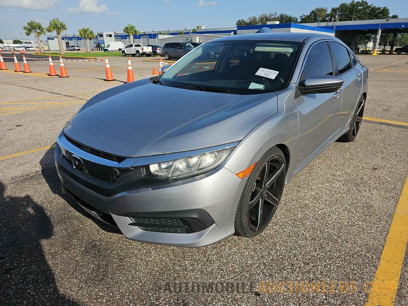 19XFC2F52JE007833 Honda Civic Sedan 2018