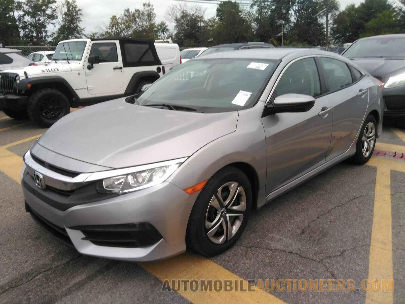 19XFC2F56JE012162 Honda Civic Sedan 2018