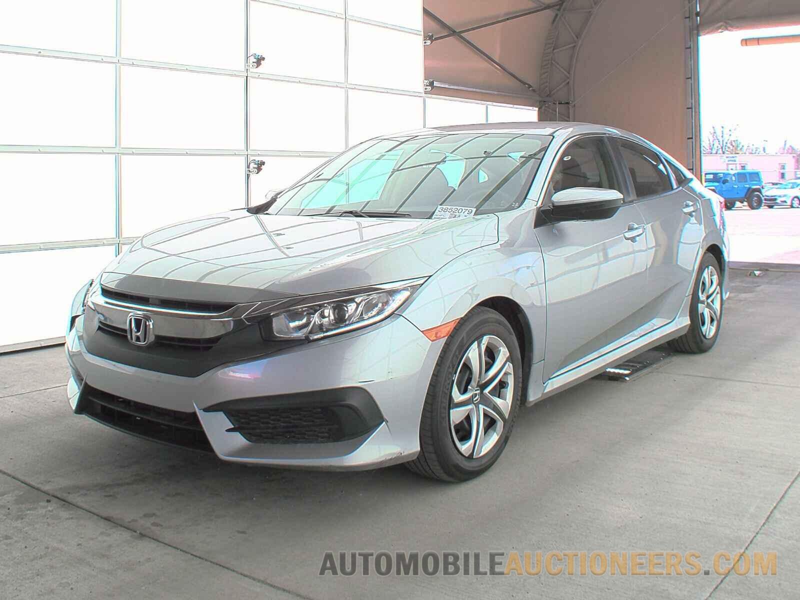 19XFC2F57JE029021 Honda Civic Sedan 2018