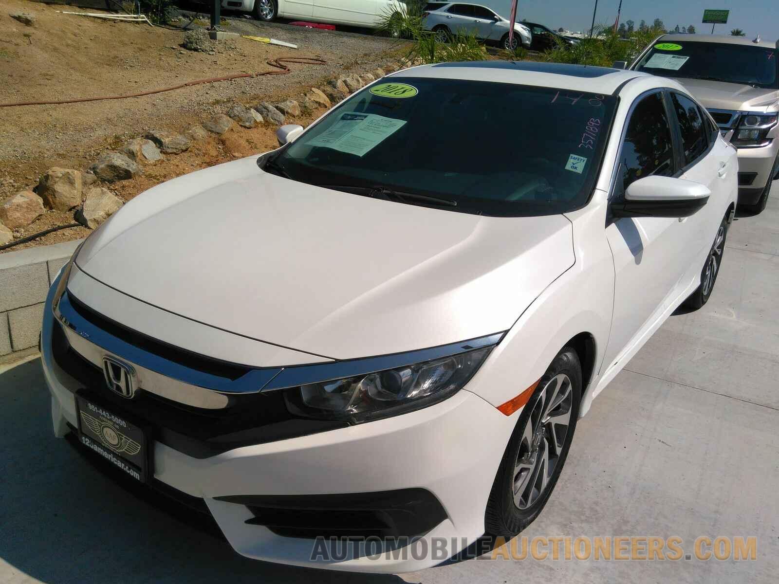 19XFC2F76JE208104 Honda Civic Sedan 2018