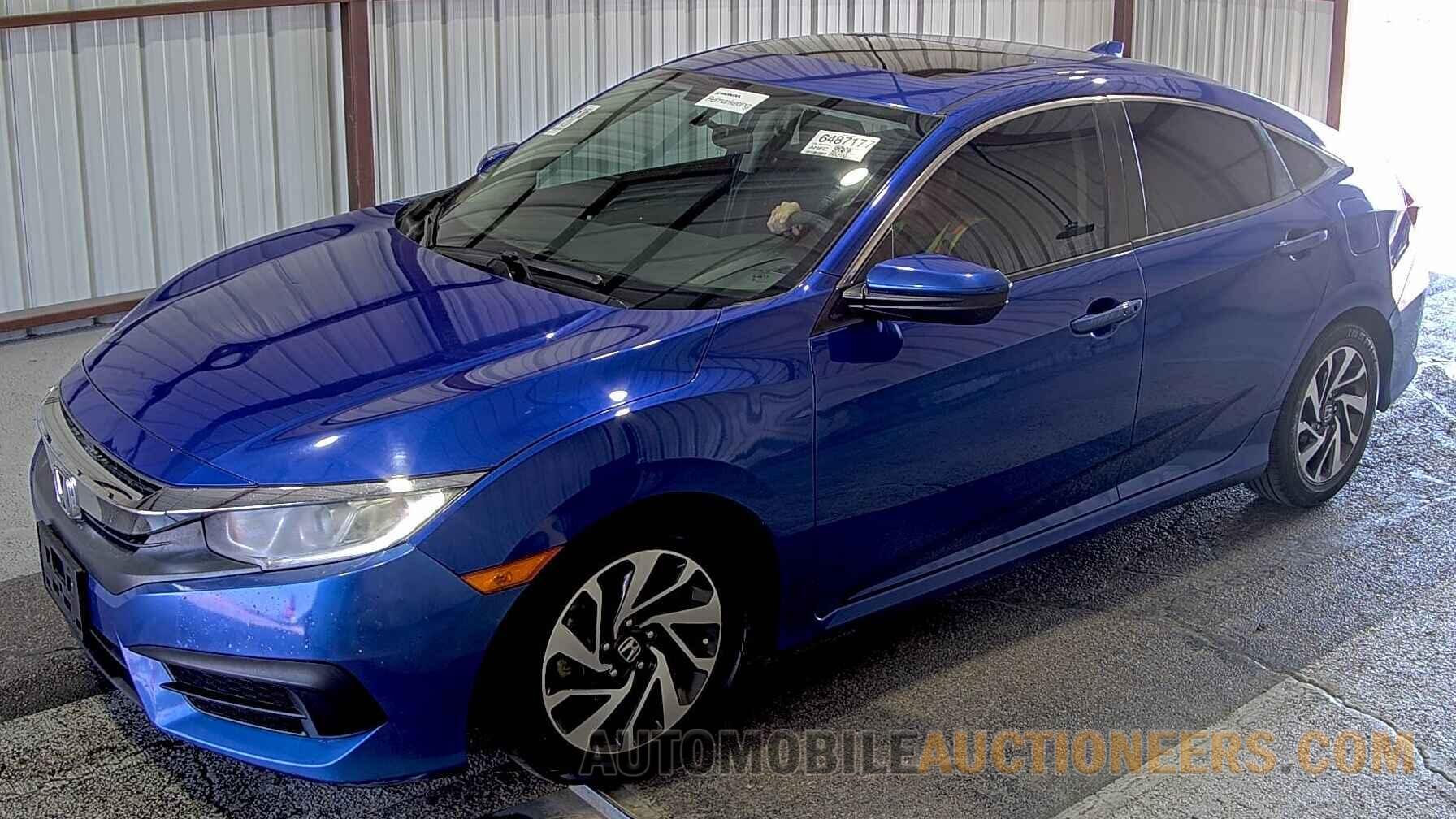 19XFC2F77JE010745 Honda Civic Sedan 2018