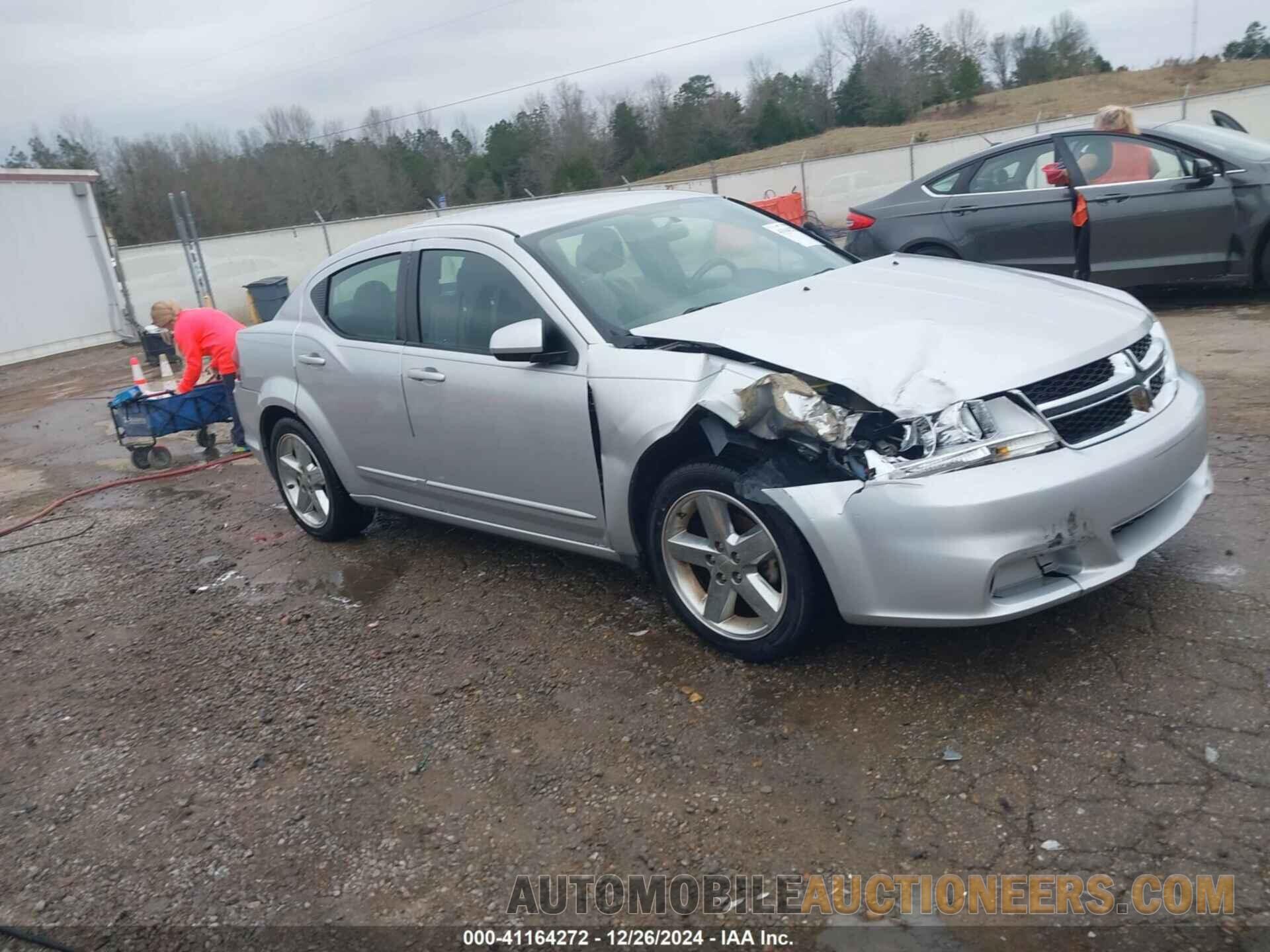 1B3BD1FB1BN561293 DODGE AVENGER 2011