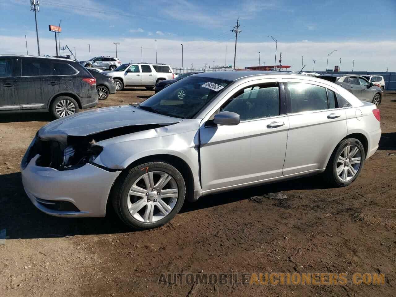 1C3BC1FB5BN611456 CHRYSLER 200 2011