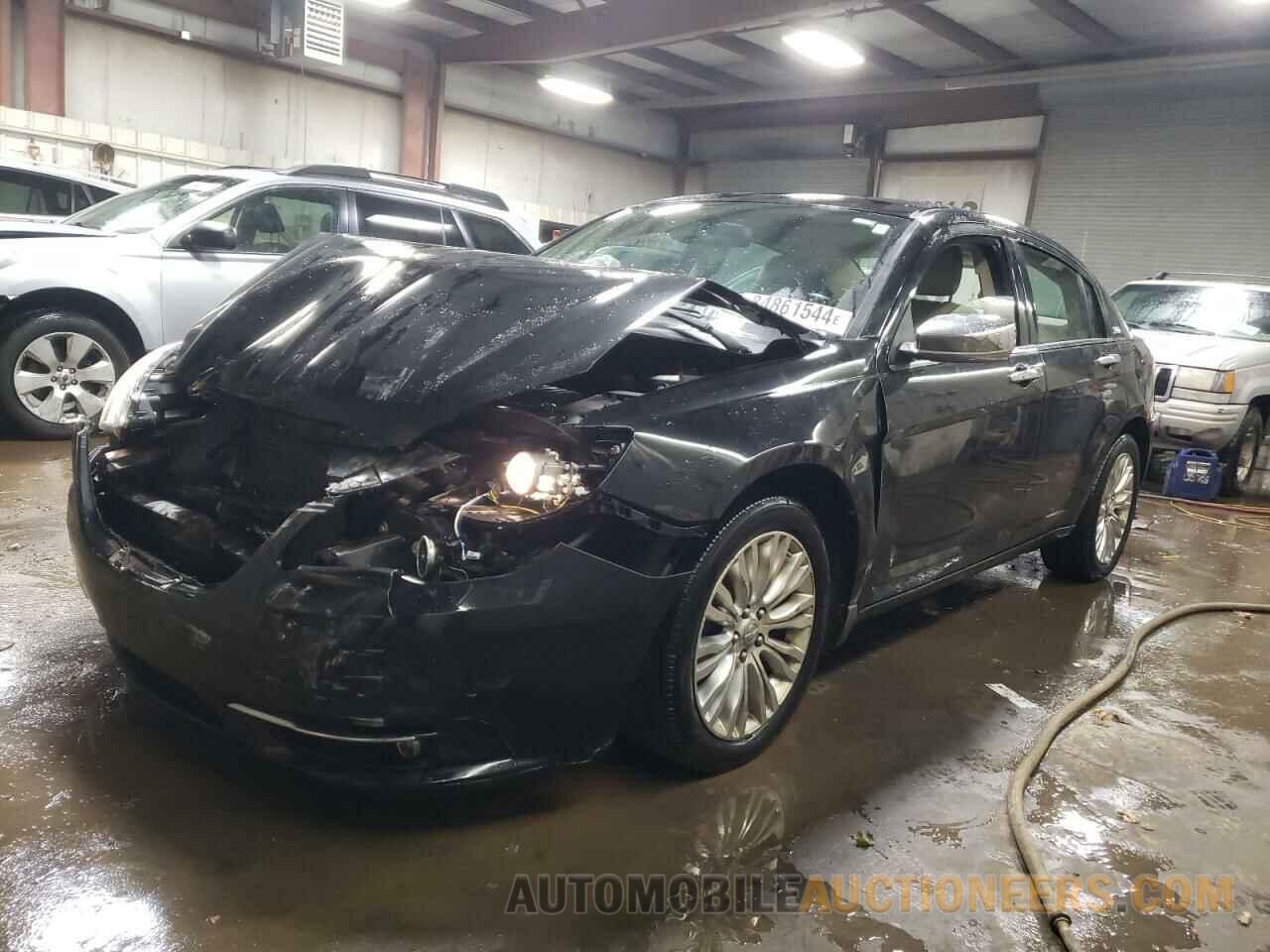 1C3BC2FB3BN582951 CHRYSLER 200 2011