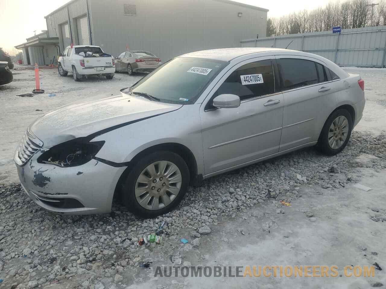 1C3BC4FB7BN559961 CHRYSLER 200 2011