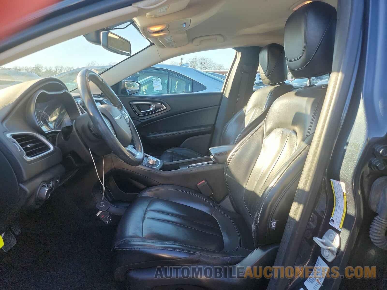 1C3CCCAB4HN508710 Chrysler 200 2017