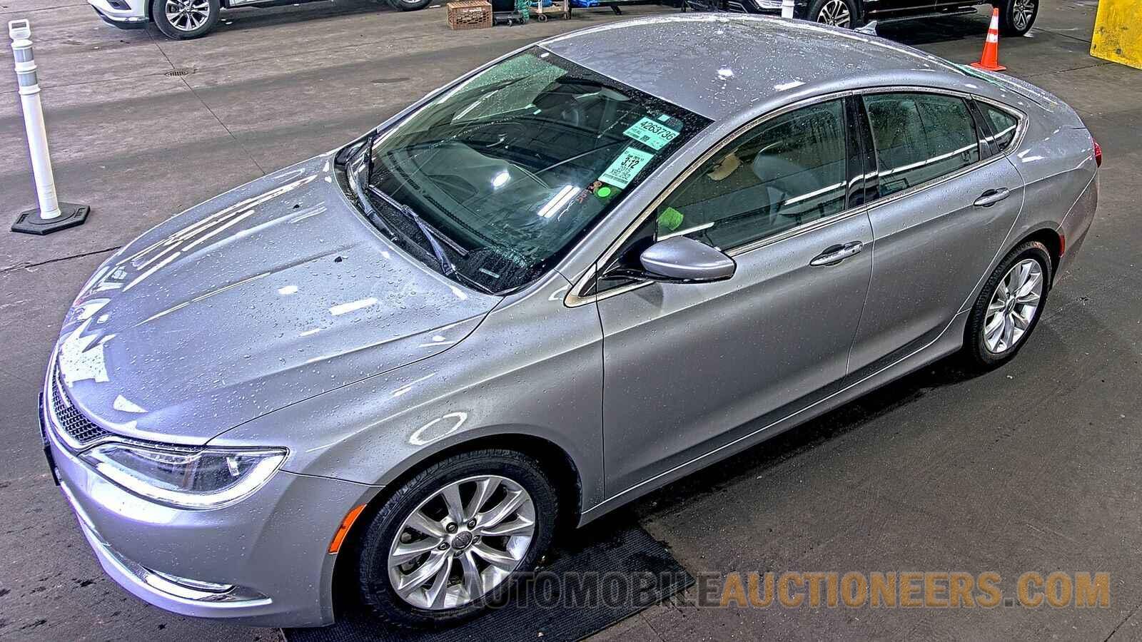 1C3CCCCG5FN582532 Chrysler  2015