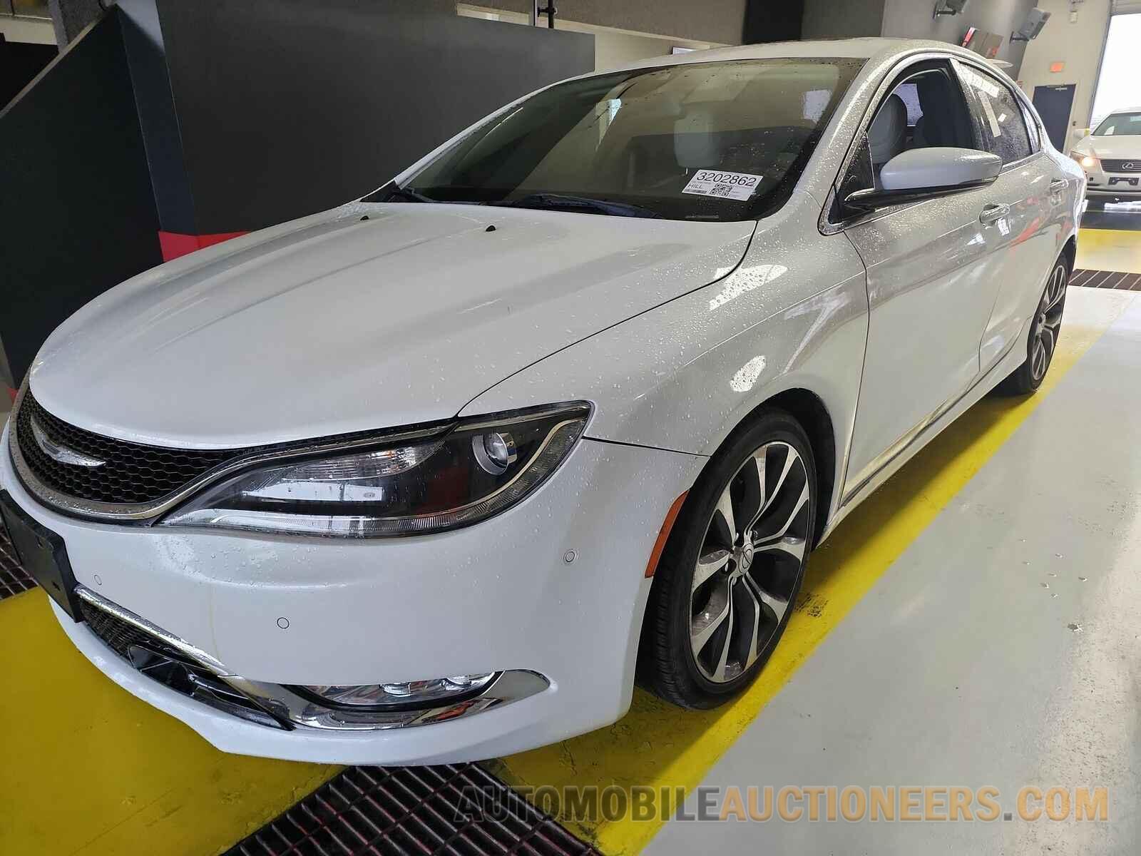 1C3CCCCG7FN673639 Chrysler  2015