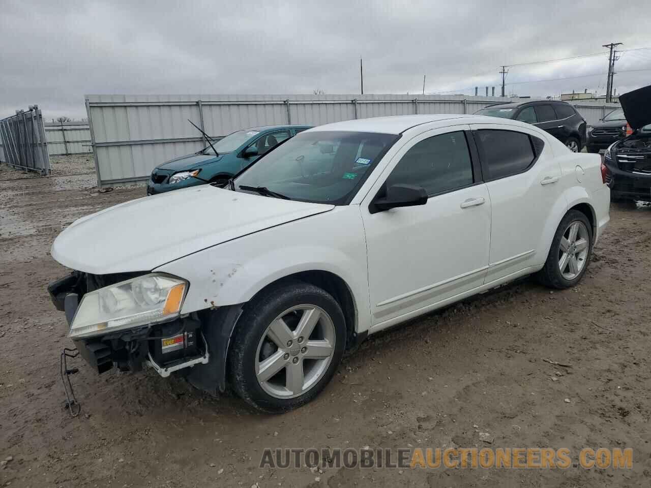 1C3CDZAB8DN643439 DODGE AVENGER 2013