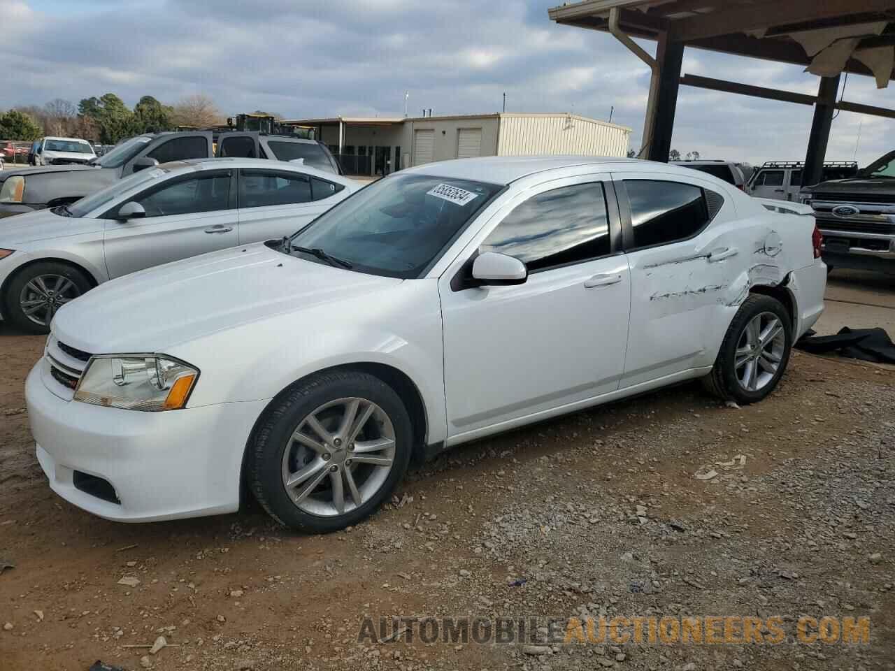 1C3CDZCG5DN746486 DODGE AVENGER 2013