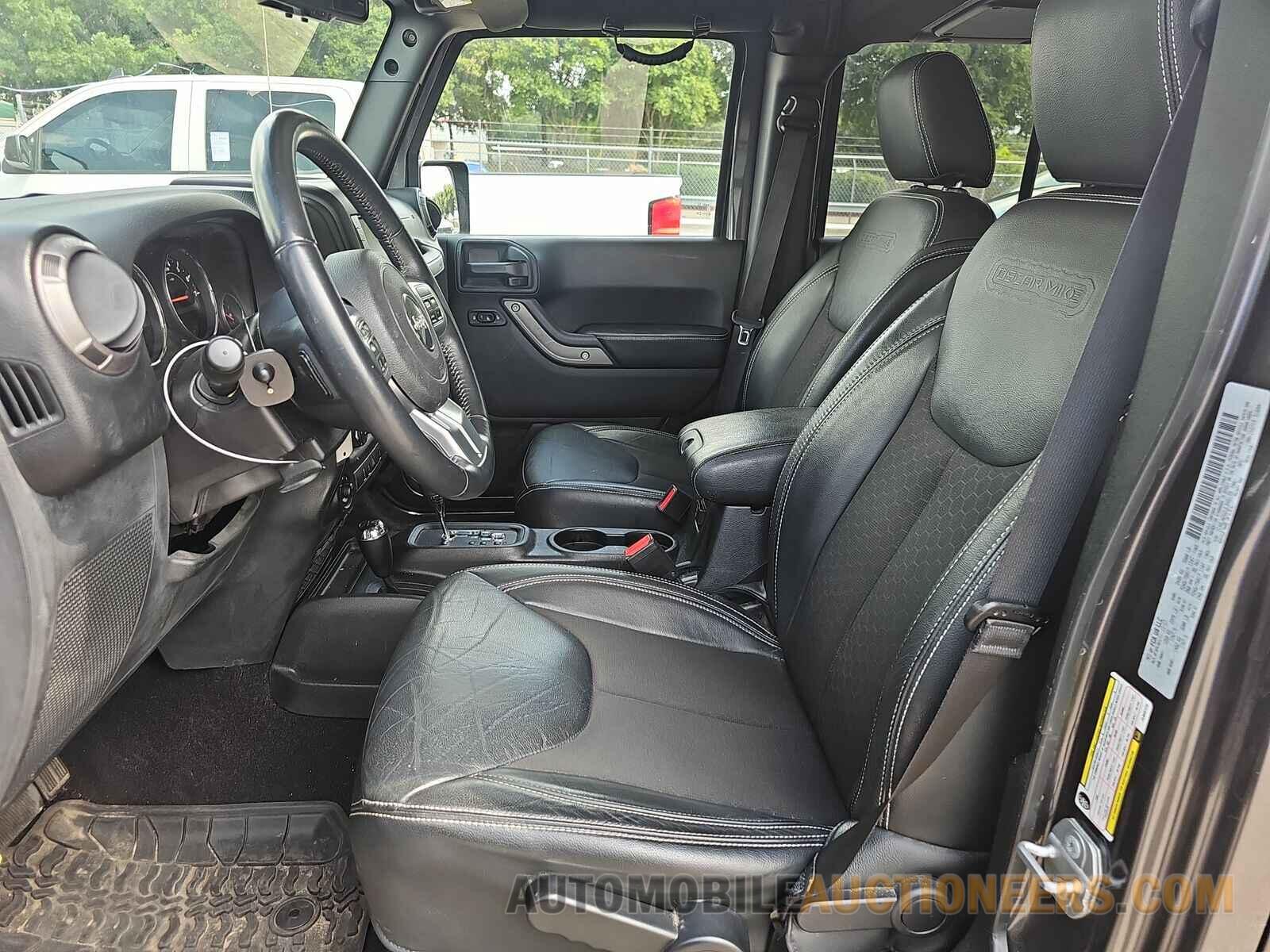 1C4BJWDG2JL845173 Jeep Wrangler JK Unlimited 2018