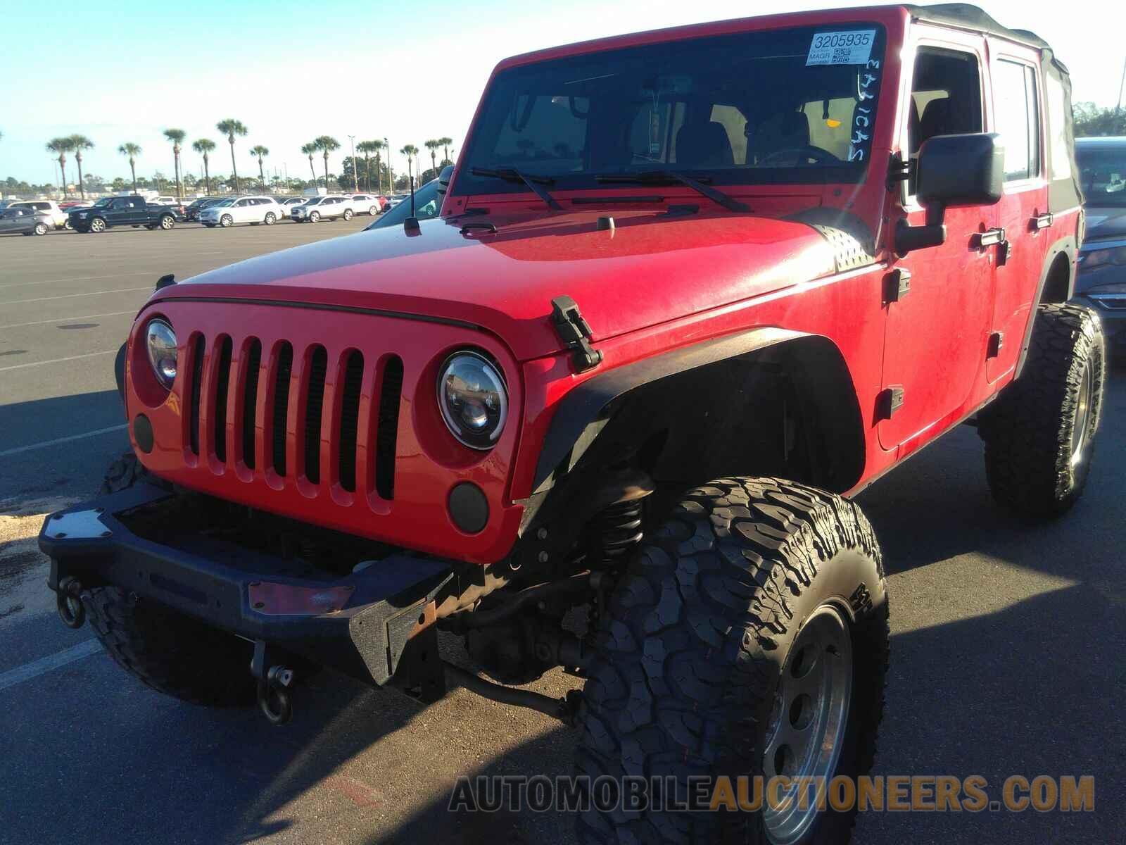 1C4BJWDG3HL561447 Jeep Wrangler Unlimited 2017