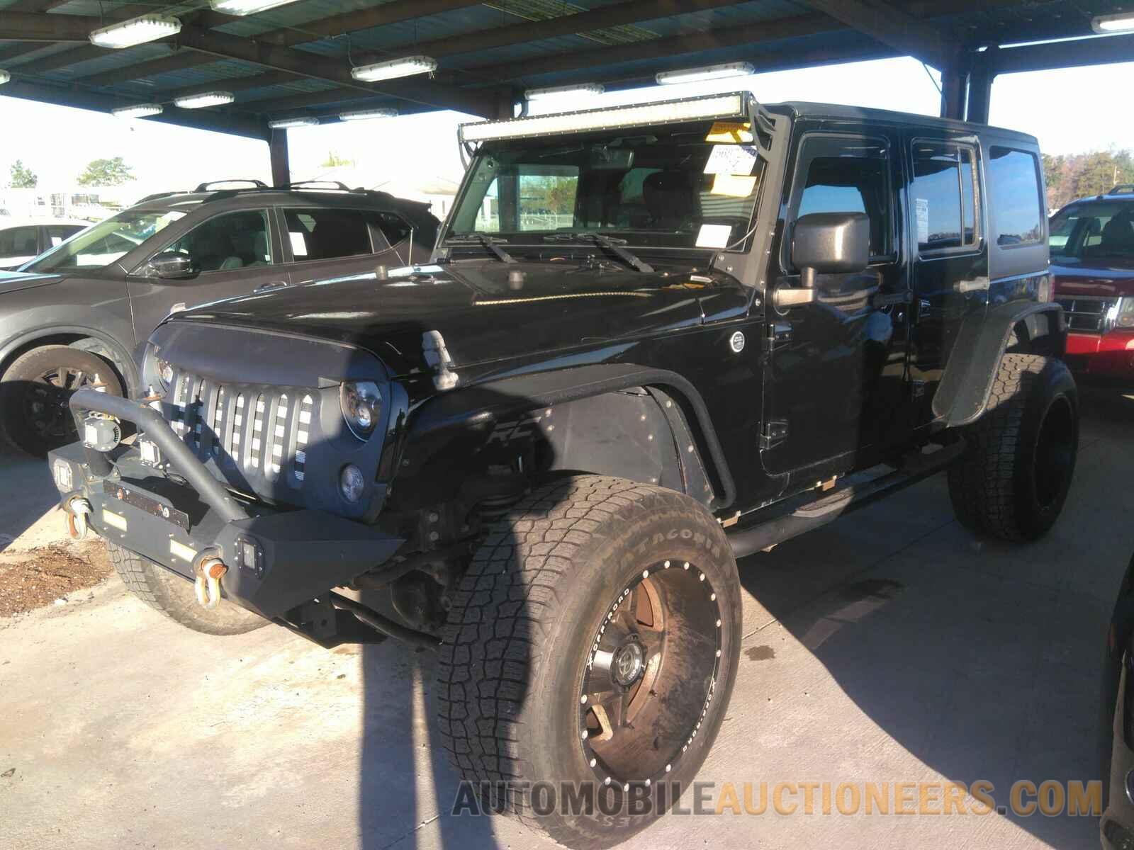 1C4BJWDGXFL764123 Jeep Wrangler Unlimited 2015