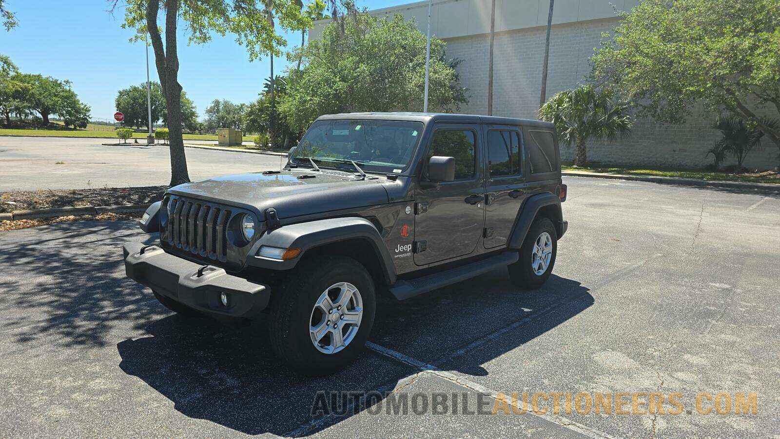 1C4HJXDG3JW126478 Jeep Wrangler Unlimited 2018