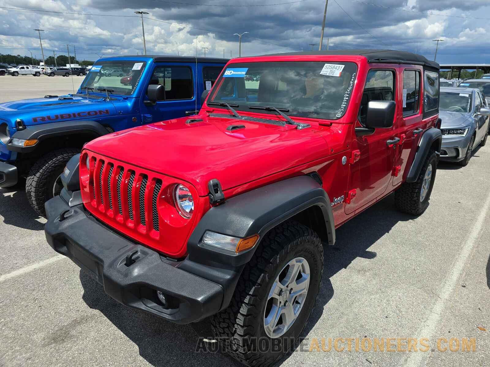 1C4HJXDG5JW158607 Jeep Wrangler Unlimited 2018