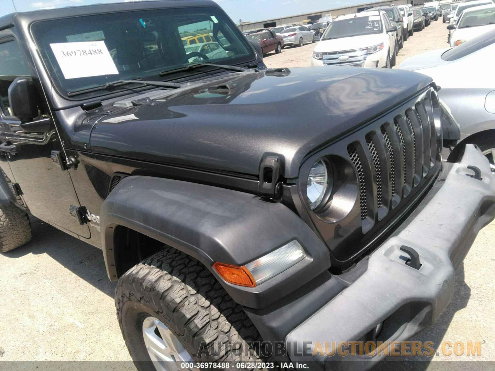 1C4HJXDG9JW298210 JEEP WRANGLER UNLIMITED 2018