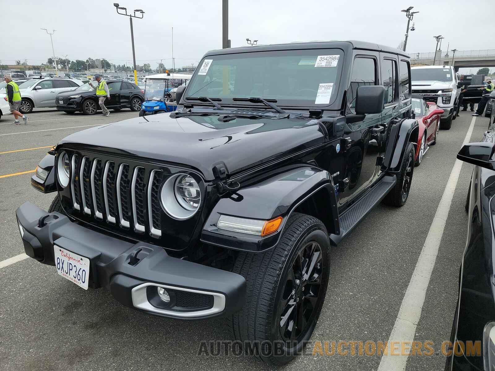 1C4JJXP68MW767313 Jeep Wrangler Unlimited 2021