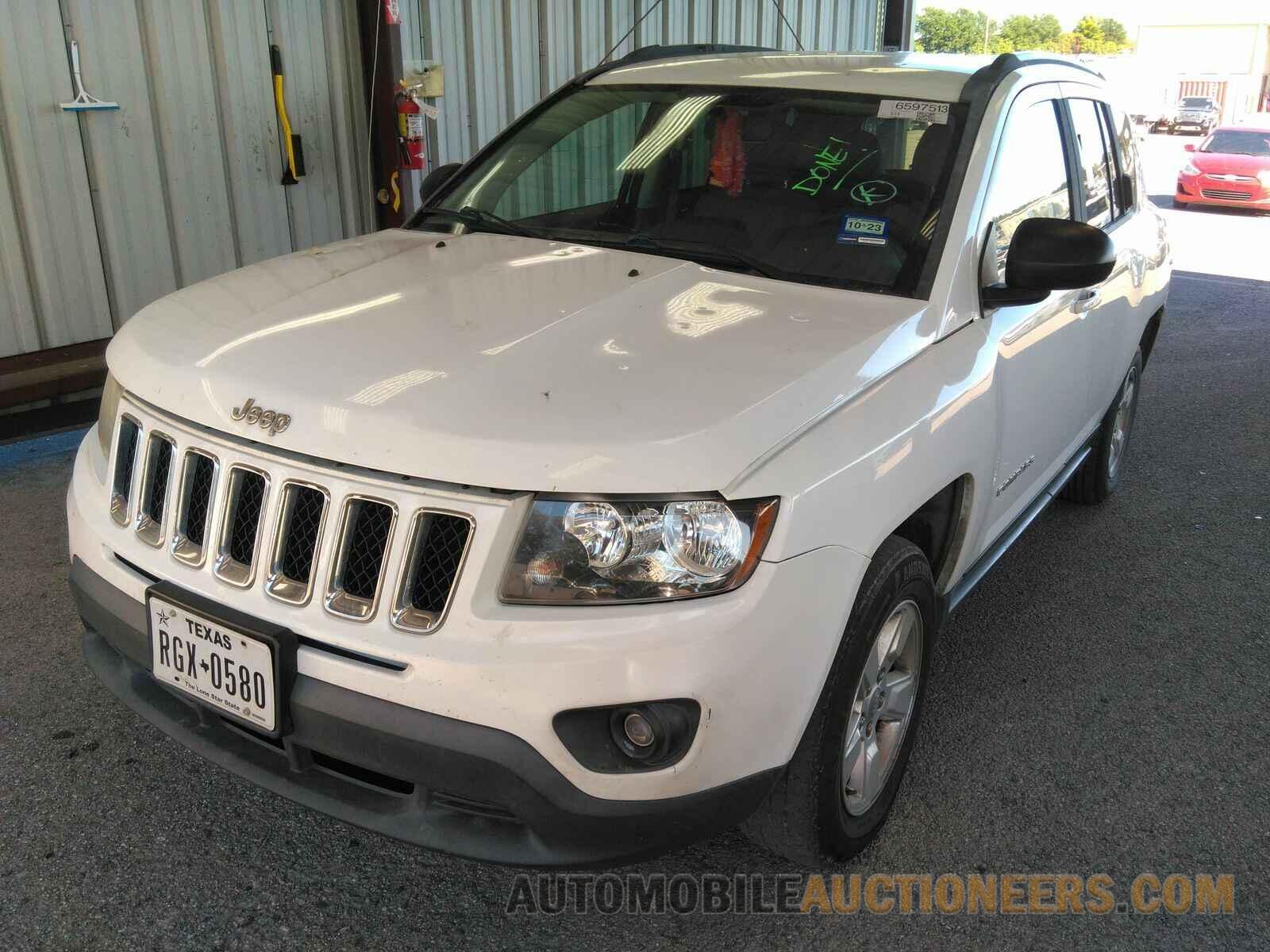 1C4NJCBA5FD284723 Jeep Compass 2015