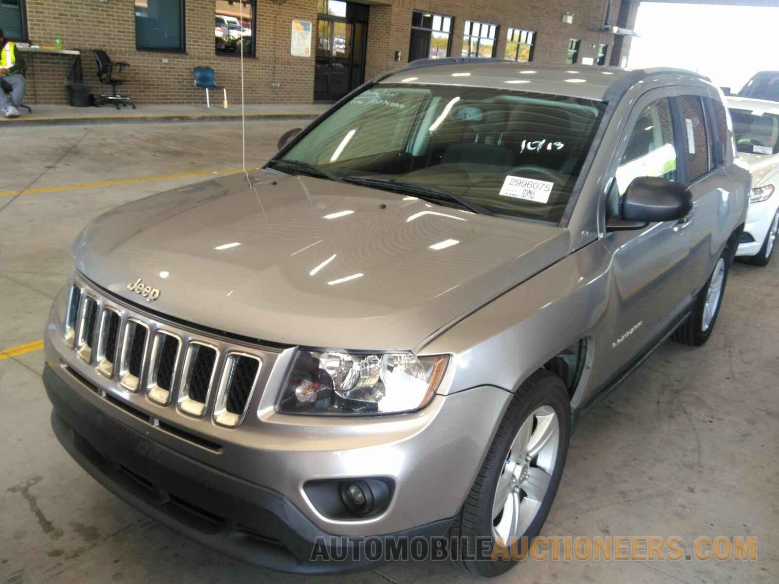 1C4NJCBA7GD742859 Jeep Compass 2016