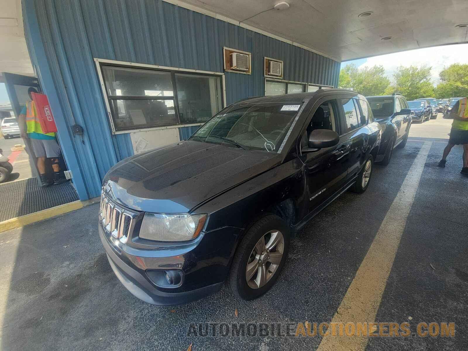 1C4NJCBA8GD560698 Jeep Compass 2016