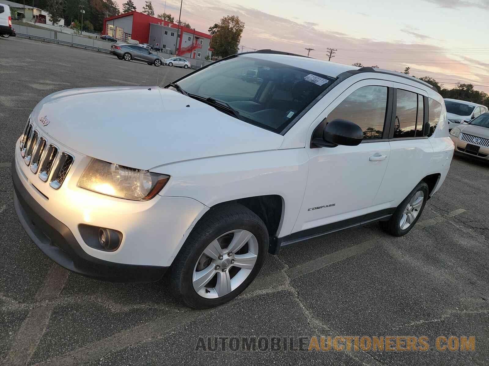 1C4NJCBA9GD559897 Jeep Compass 2016