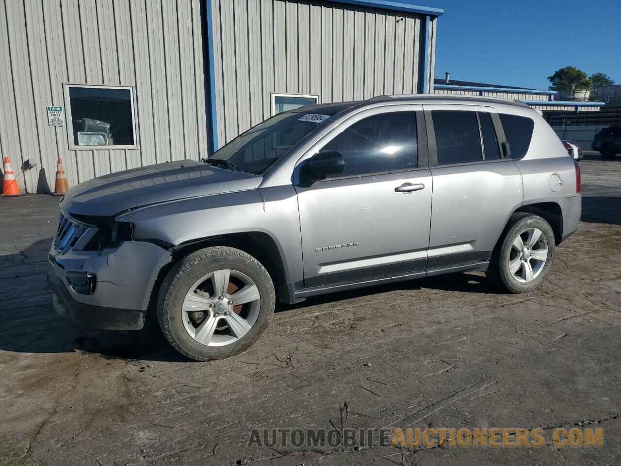 1C4NJDBB6GD566076 JEEP COMPASS 2016