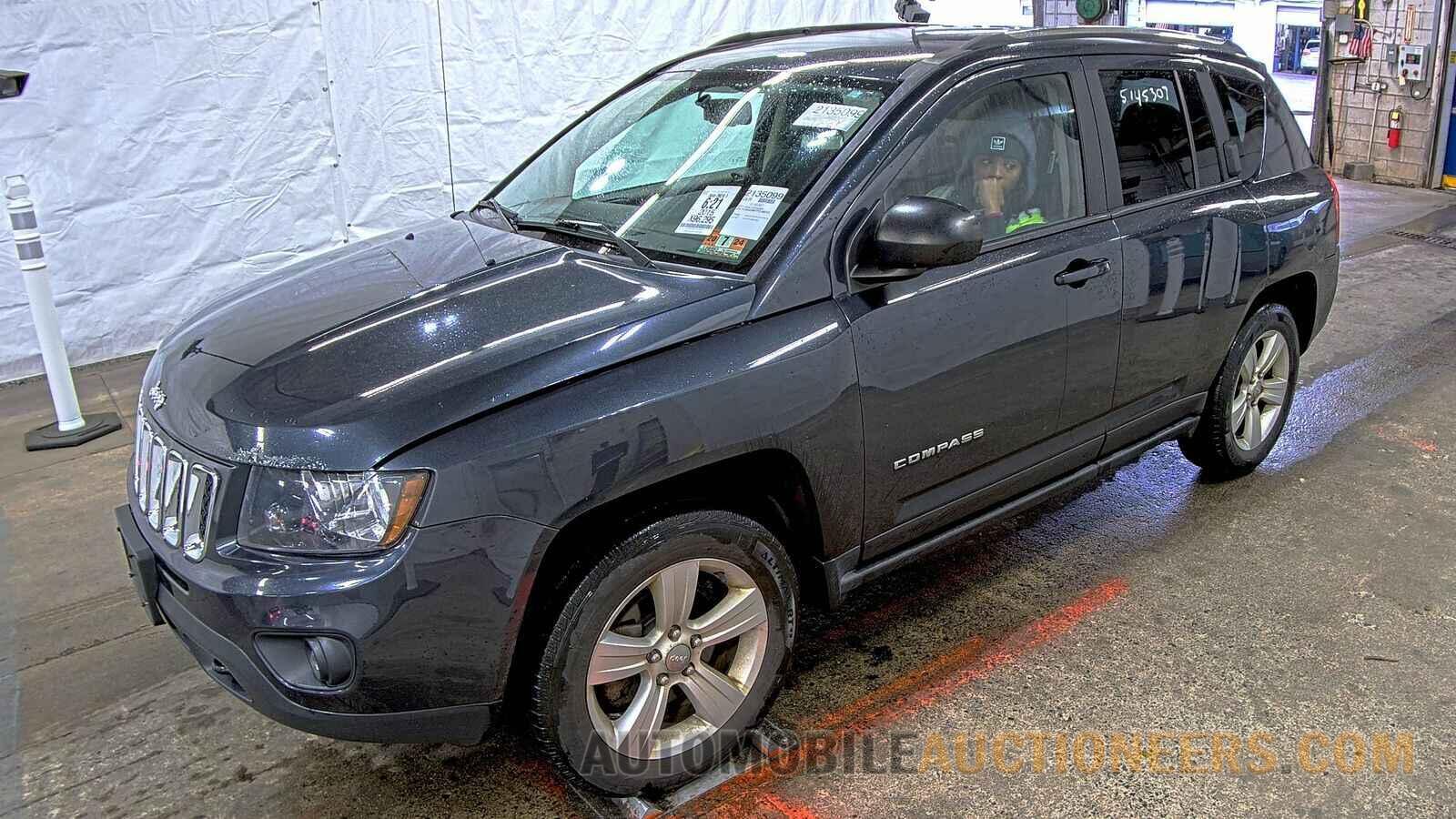 1C4NJDBB7FD169703 Jeep Compass 2015