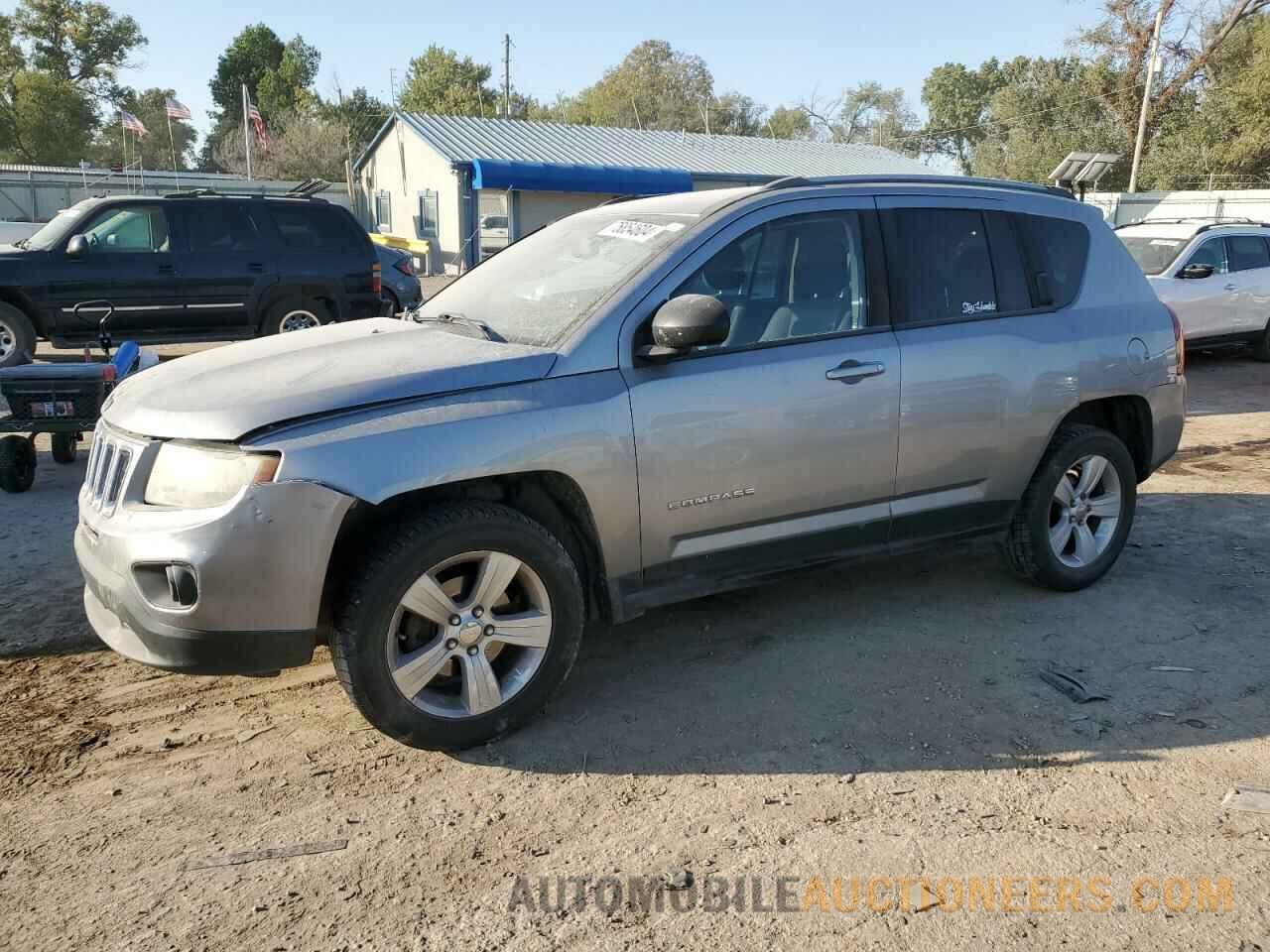 1C4NJDBB9GD723079 JEEP COMPASS 2016