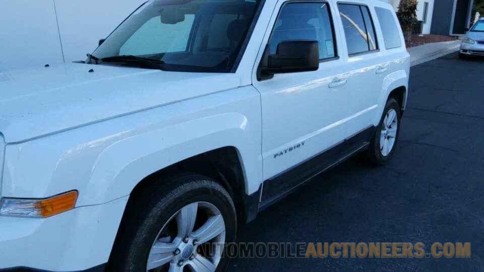 1C4NJPFA4HD117354 Jeep Patriot 2017