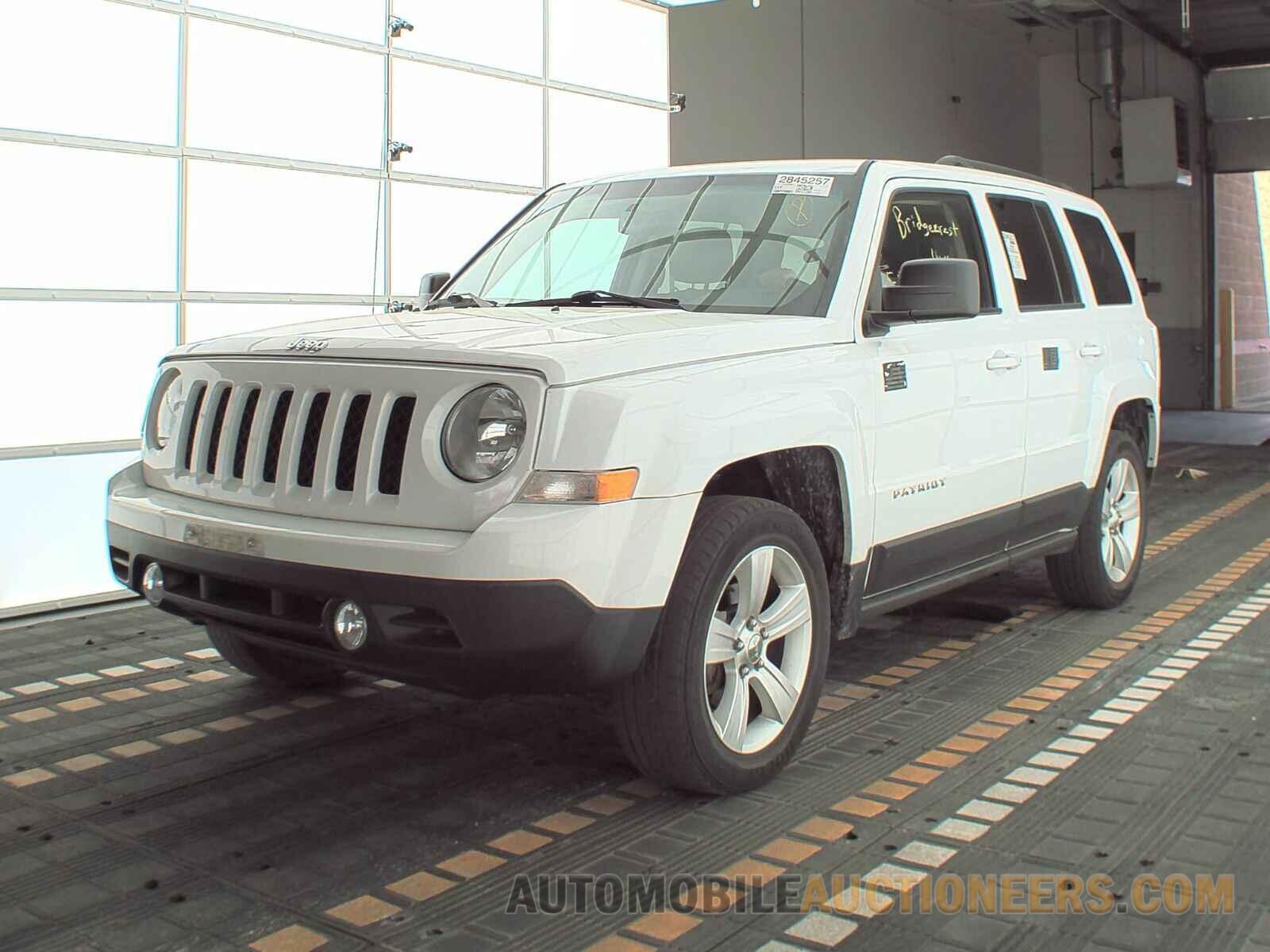 1C4NJRFB2FD332989 Jeep Patriot 2015