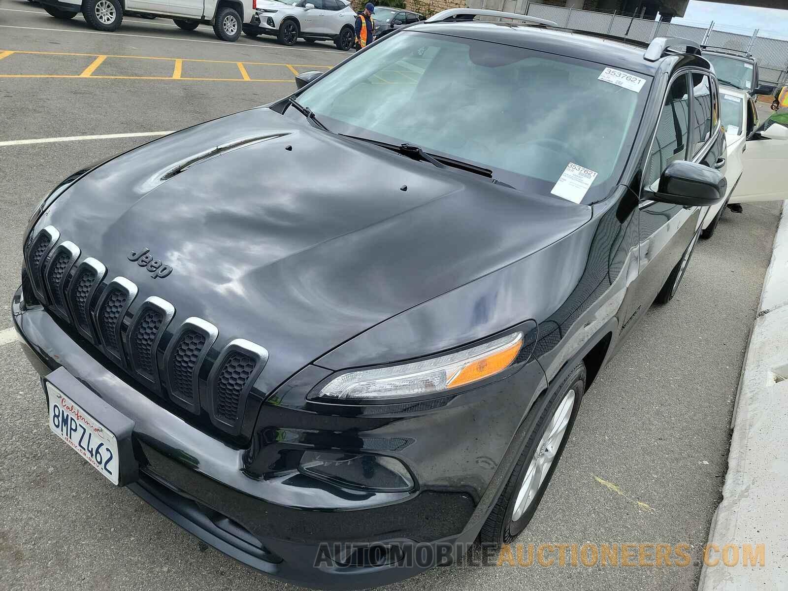 1C4PJLCB0GW237864 Jeep Cherokee 2016