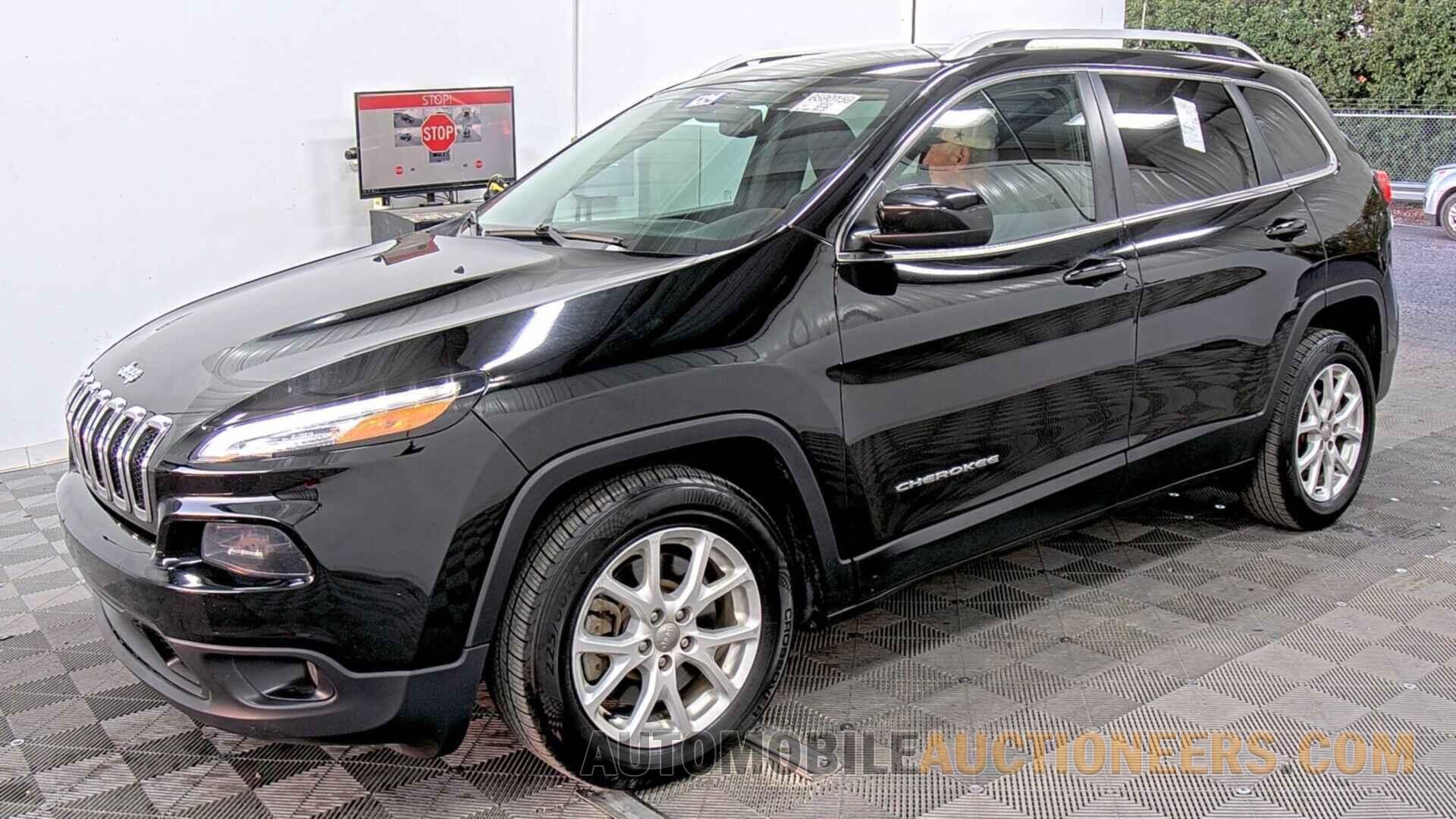 1C4PJLCB0HW597766 Jeep Cherokee 2017