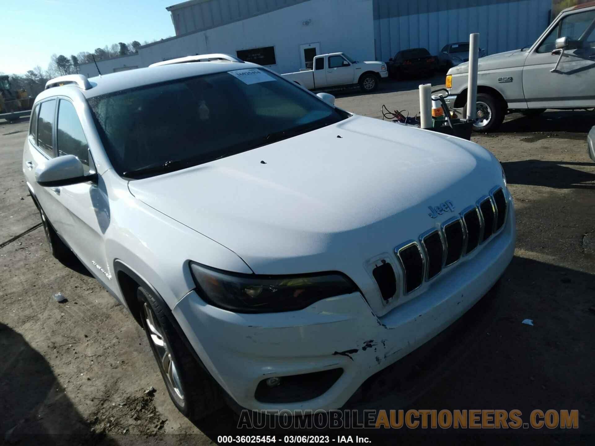 1C4PJLCB0KD290648 JEEP CHEROKEE 2019