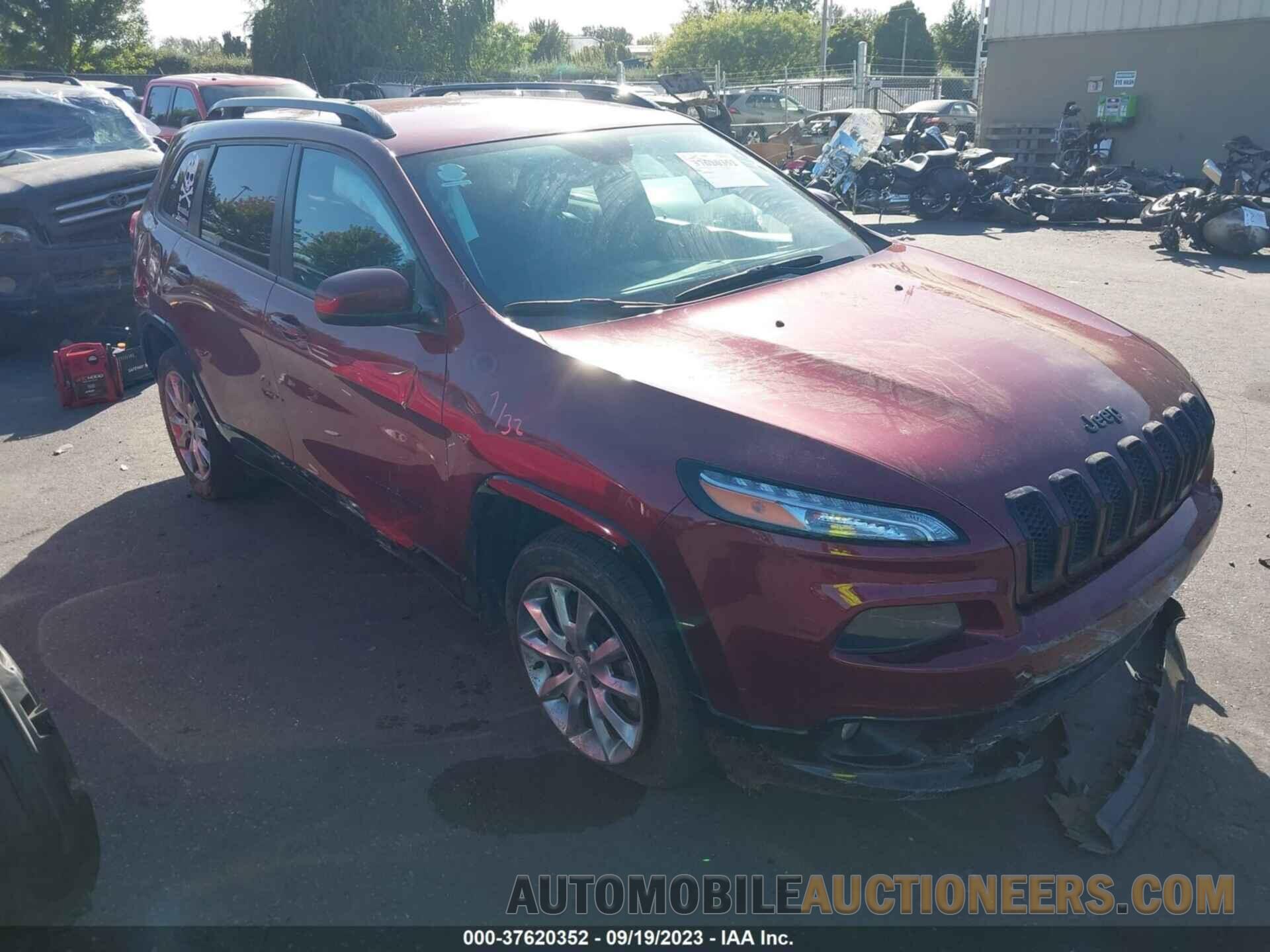 1C4PJLCB1JD612387 JEEP CHEROKEE 2018