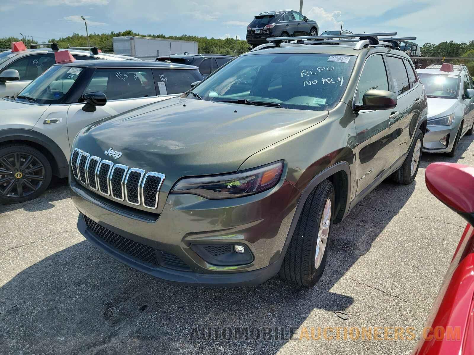 1C4PJLCB1KD221872 Jeep Cherokee 2019