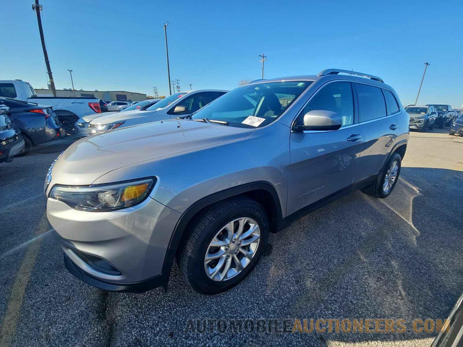 1C4PJLCB1KD232631 Jeep Cherokee 2019