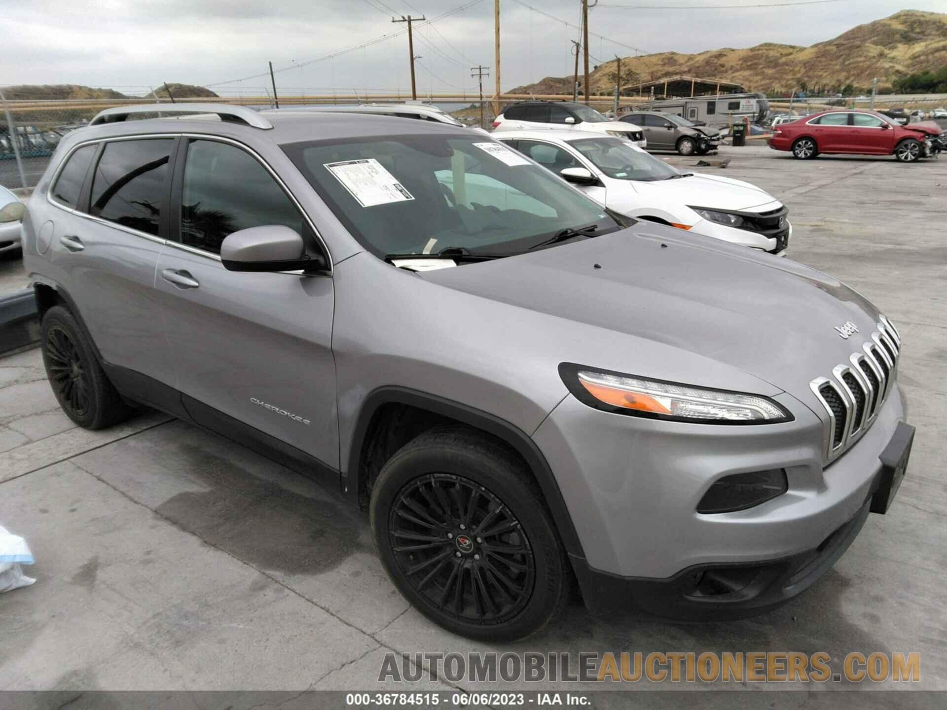 1C4PJLCB2JD537330 JEEP CHEROKEE 2018