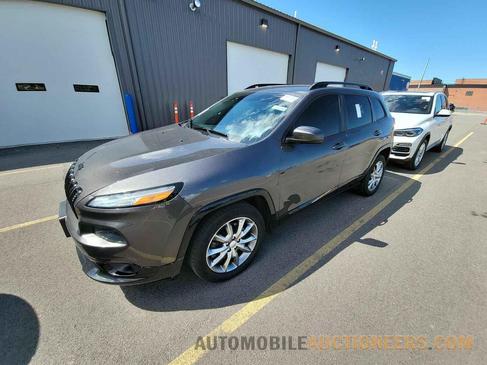 1C4PJLCB2JD606565 Jeep Cherokee 2018