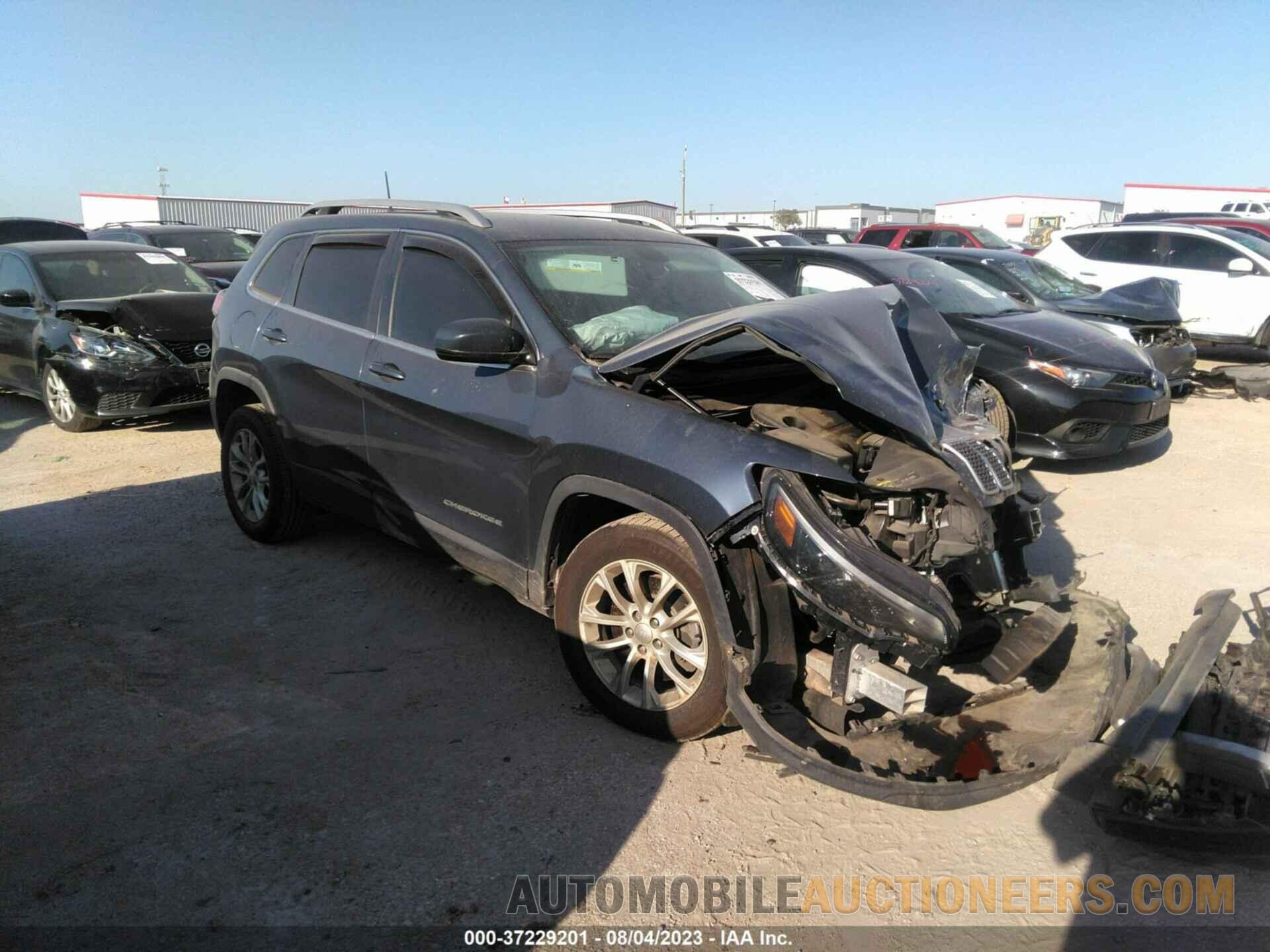 1C4PJLCB2KD479477 JEEP CHEROKEE 2019