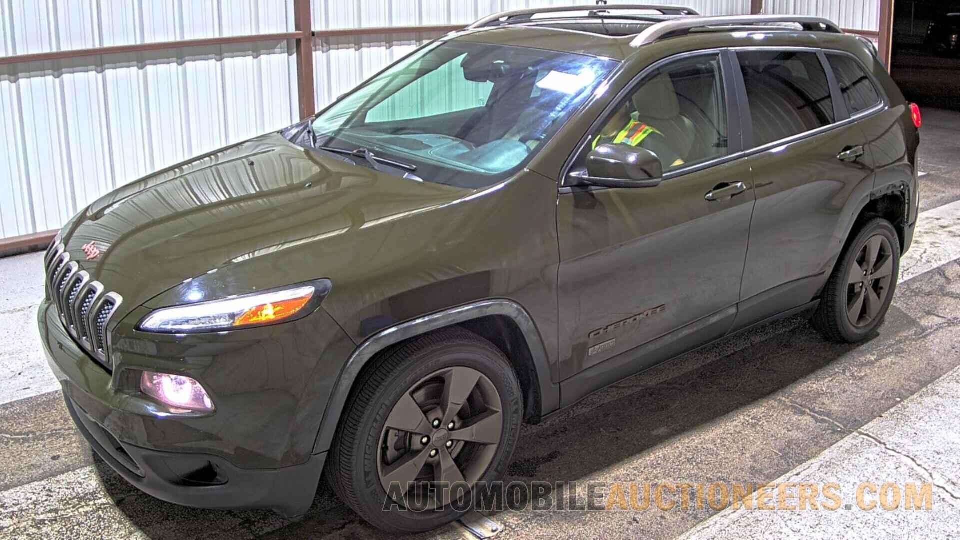 1C4PJLCB3GW307468 Jeep Cherokee 2016