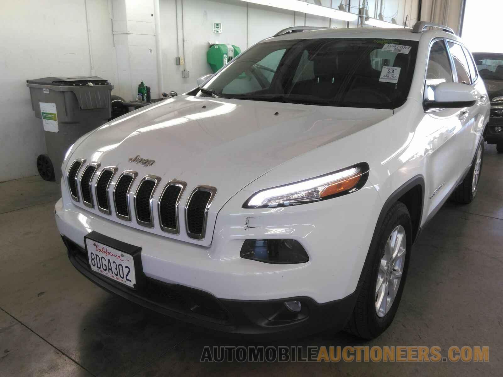 1C4PJLCB3JD563385 Jeep Cherokee 2018